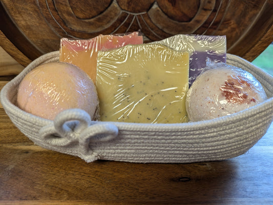 Soap and Bathbomb basket