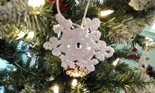 SmALL Snow flake ornaments